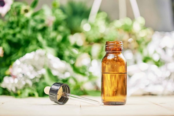 Quels sont les bienfaits de l’huile CBD pour les cheveux ?
